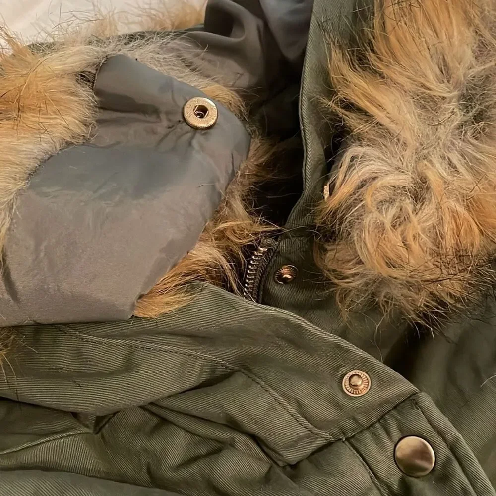 Forever 21 Green Faux Fur Parka Coat Jacket Girls Size 13/14 Full Zip Lined